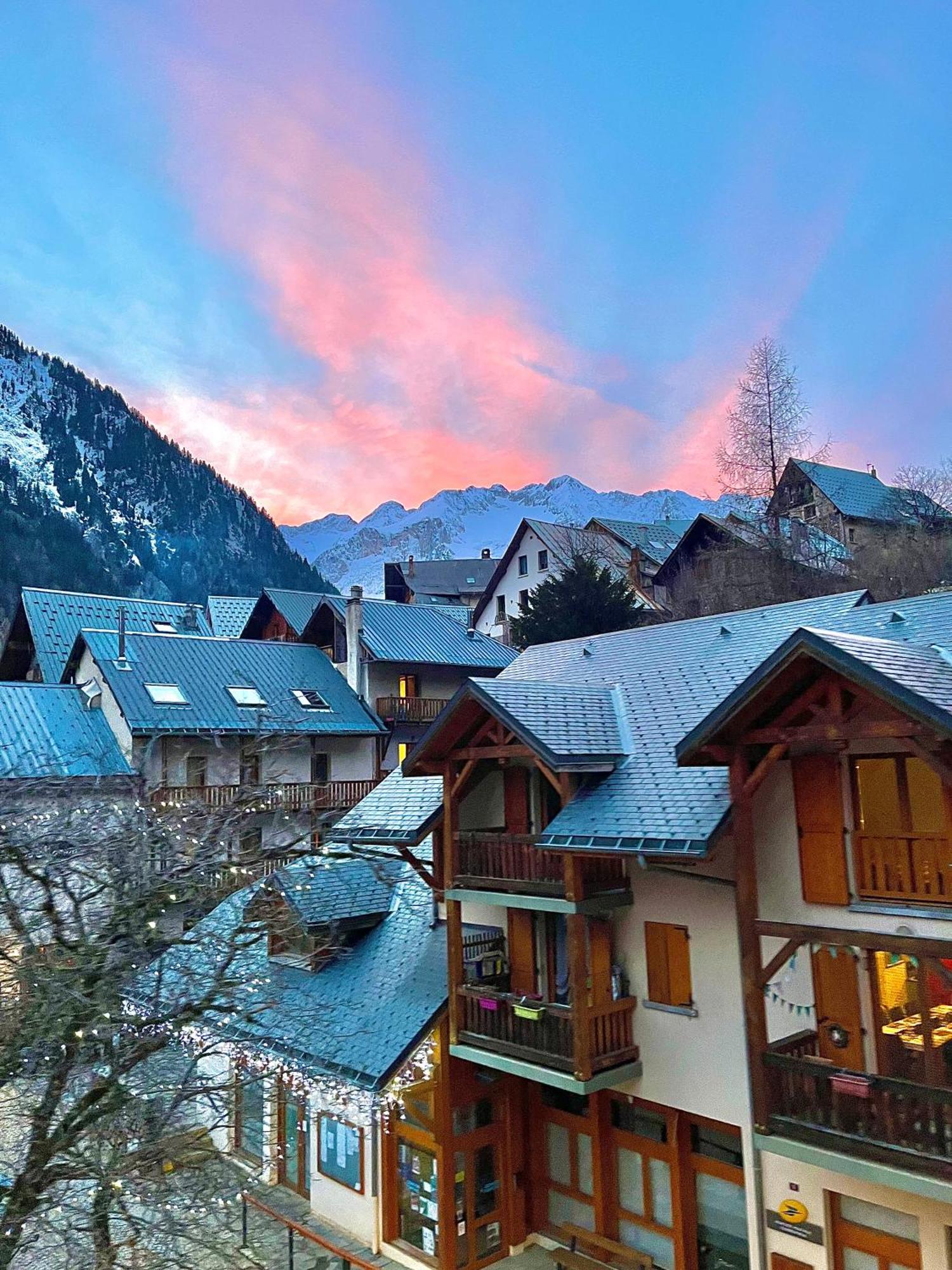 Villa La Grange St. Cyprien, Venosc - Les Deux Alpes Esterno foto